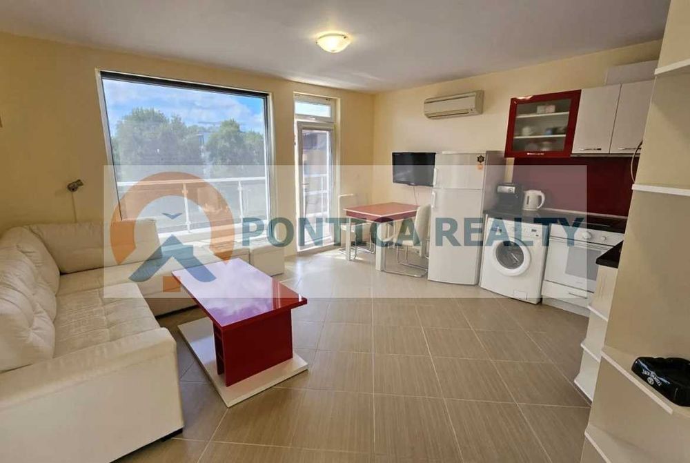 Двустаен апартамент в Китен, без такса с гледка море