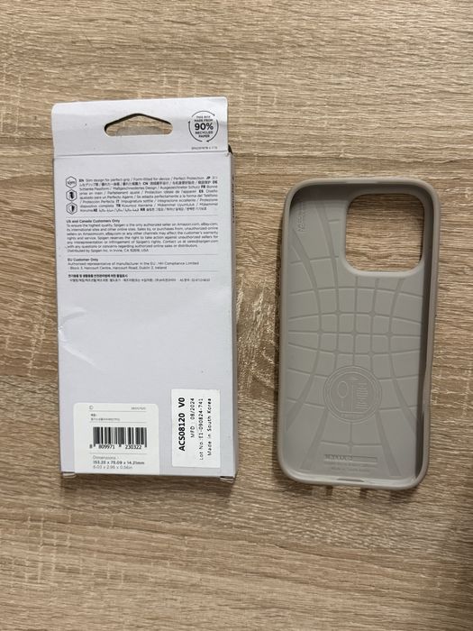 Чехол Spigen Iphone 16 Pro