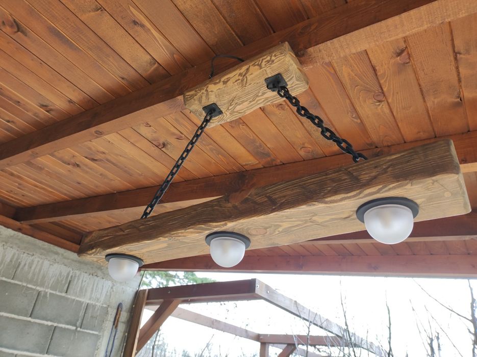 Абажур от масивно дърво