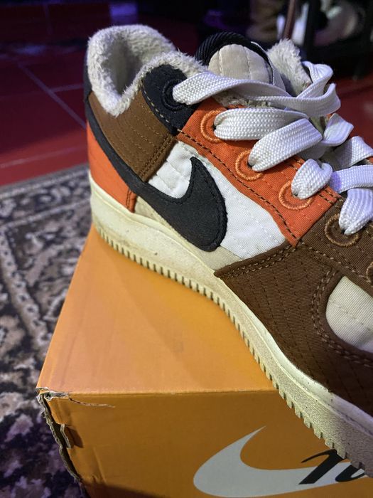 Adidasi nike imblaniti