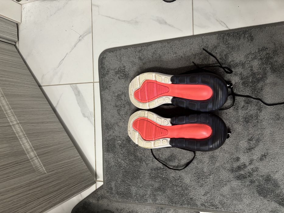 adidasi Air Max 270 ALB NEGRU