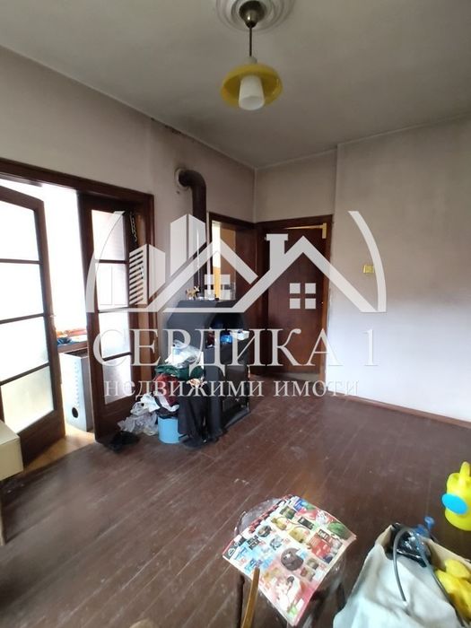 Продава се Къща в София, Редута - 120 кв.м за 3084 €/кв.м - Снимка #2