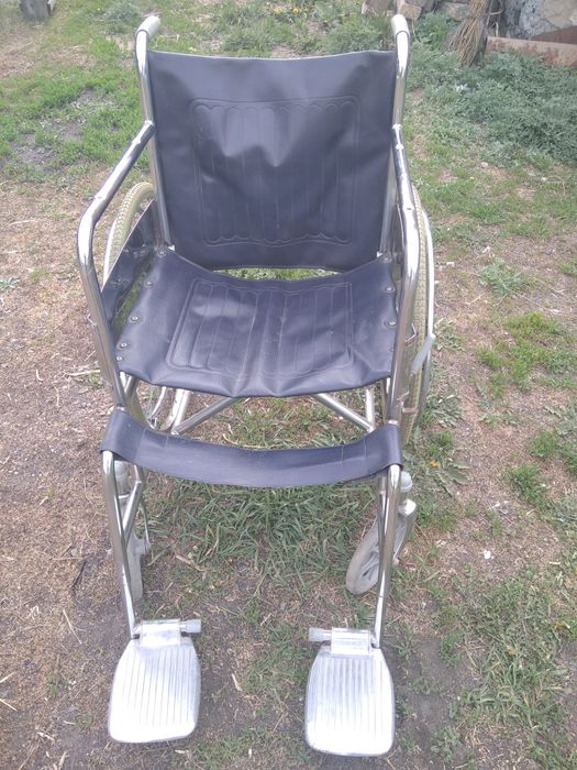 Инвалидная коляска