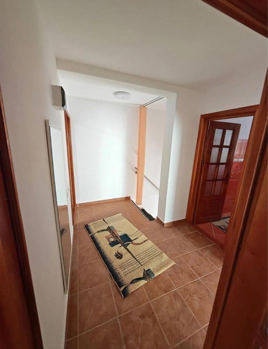Inchiriez apartament 2 camere - Zona Tiberiu Crudu - Capat la unu - Mobilat si utilat