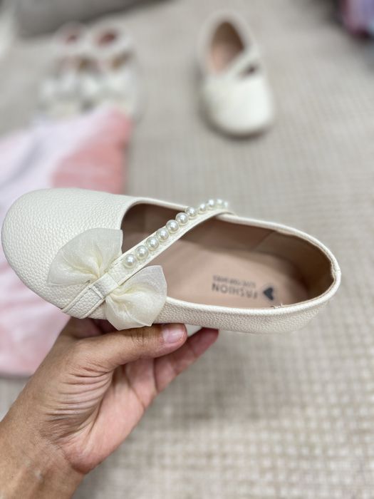 Продам туфли для девочек!