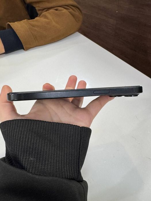 Iphone 15 в идеальном состояние