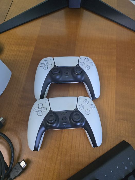 Pachet Gaming Complet - PS5 Slim - Pulse3D - 2x Controller DualSense