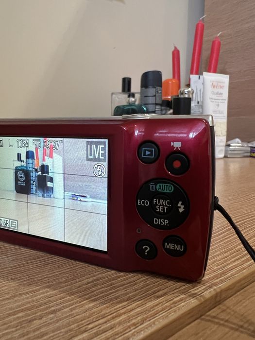 Фотоапарат Canon 20 Mp с подаръци