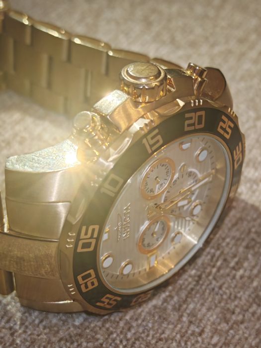 Ceas Invicta Pro Diver 22229 Auriu ca nou