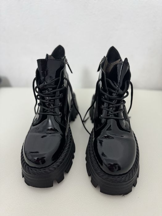 Весенние ботинки 38-39 размер