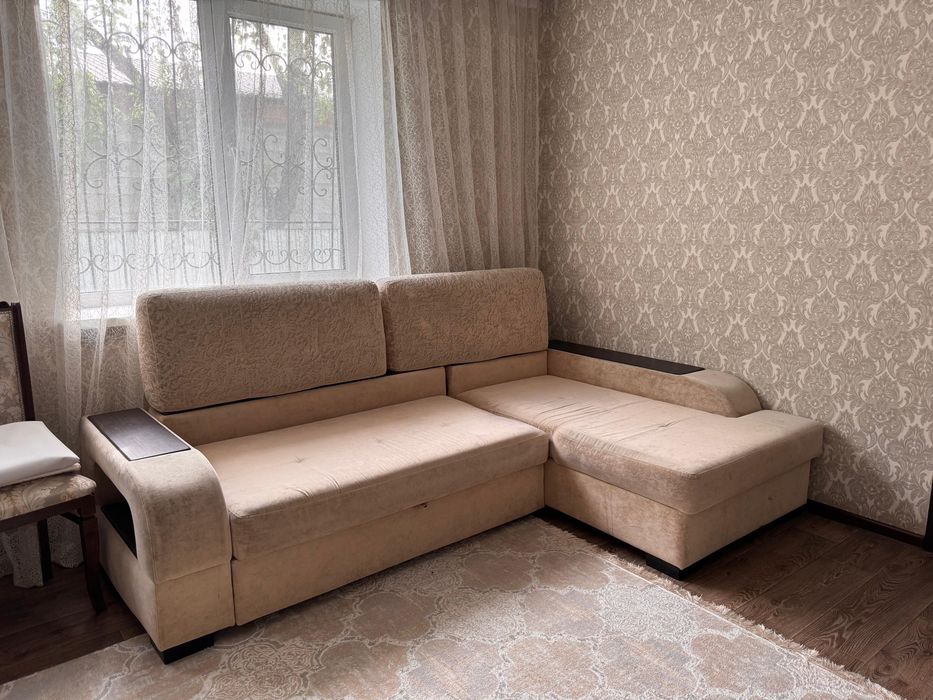 Продам Диван для гостиной