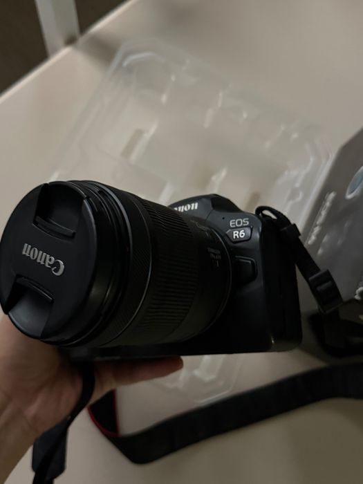 Продаю Canon EOS R6