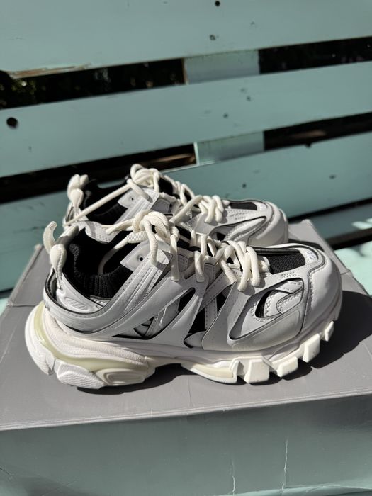 Balenciaga Track alb cu negru