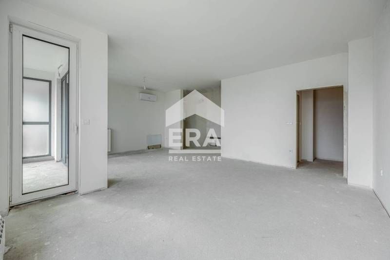 Продава се Тристаен апартамент в София, Хладилника - 130 кв.м за 1821 €/кв.м - Снимка #3