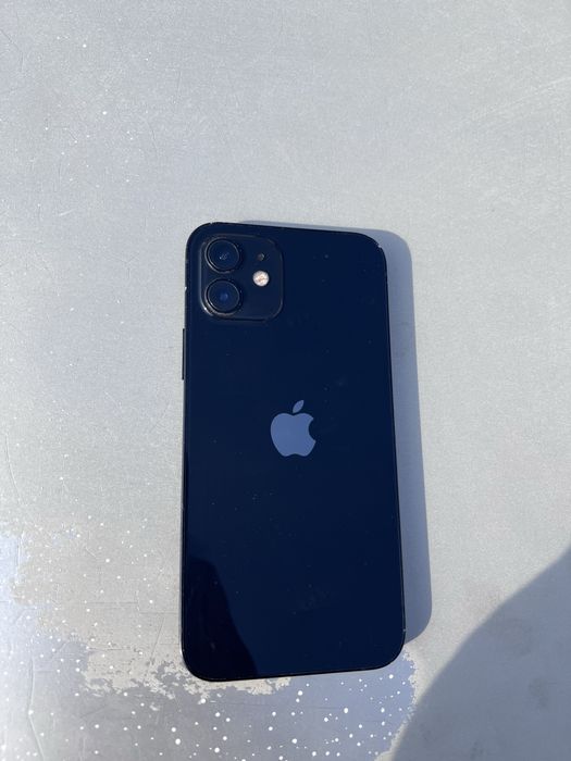 Iphone 12 хорошый сост