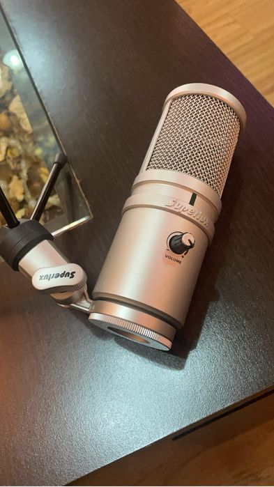microfon cu condensator USB Superlux E205U plus aparate de studio