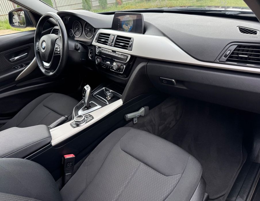 BMW Seria 3 Recent adusa / 2.0 Diesel 150 CP / Faruri Led