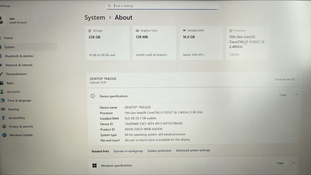 Лаптоп Dell Latitude 3520 FHD 15.6” Intel i5-1135G7 16GB RAM 256GB SSD / MS Office 2011 Pro Plus