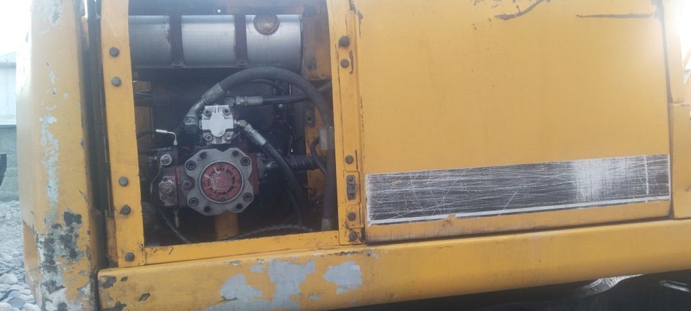 Ekskavator HYUNDAI 1400