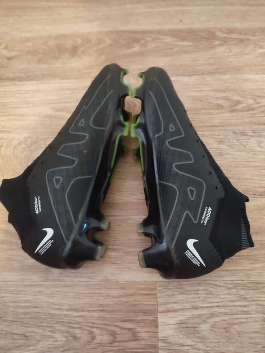 Футбольные бутсы Nike MERCURIAL ZOOM