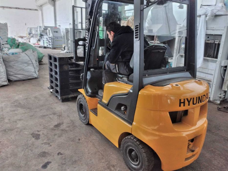 Curs autorizat ISCIR - Stivuitorist