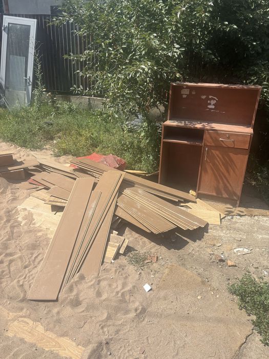 Дрова ламинат отдам даром