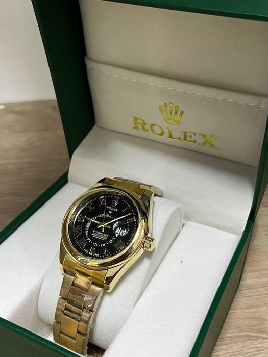 Часы Rolex Gold