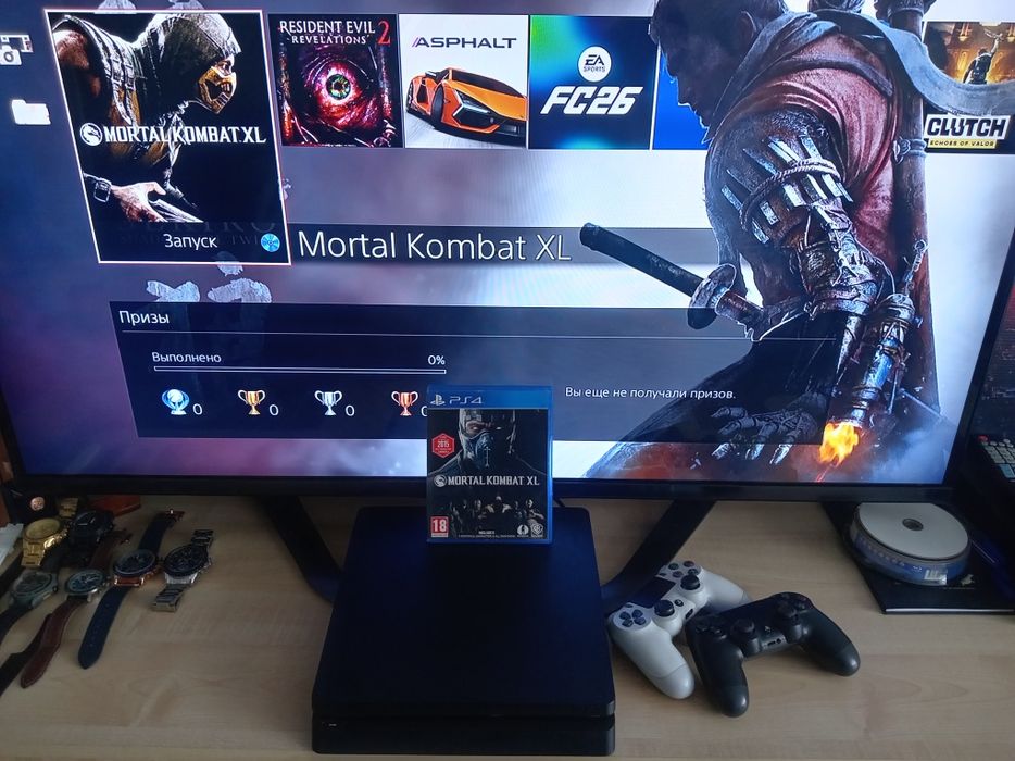 Продам Playstation 4 slim
