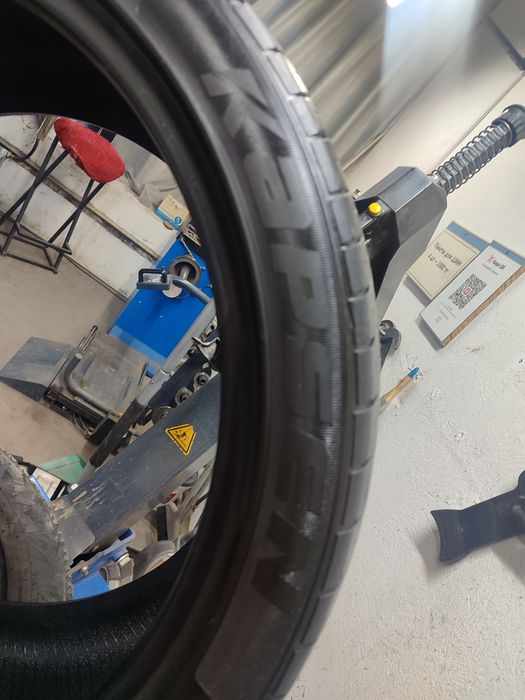 Летняя резина 285/35R21(1шт)
