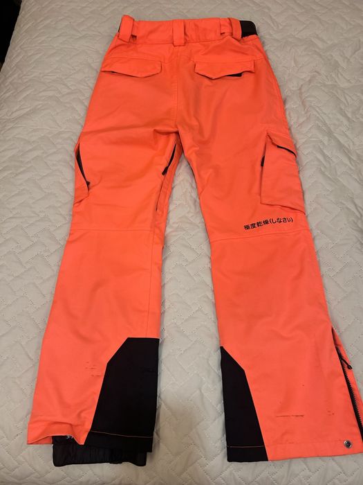 Superdry  к-т за ски - яке , гащеризон и ръкавици