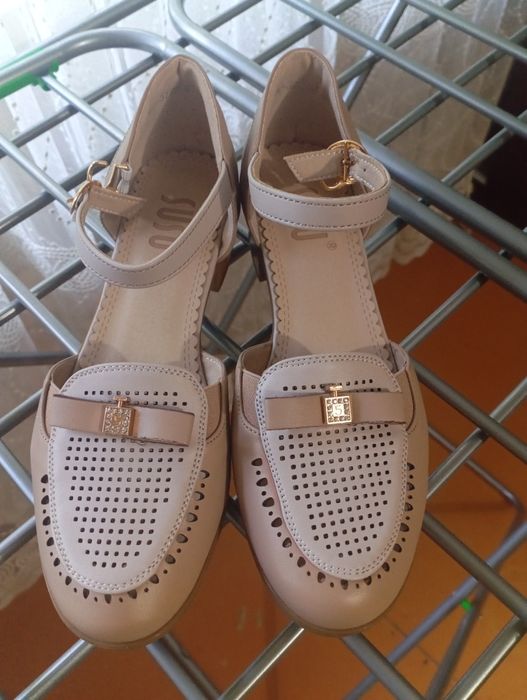 Босоножки женские