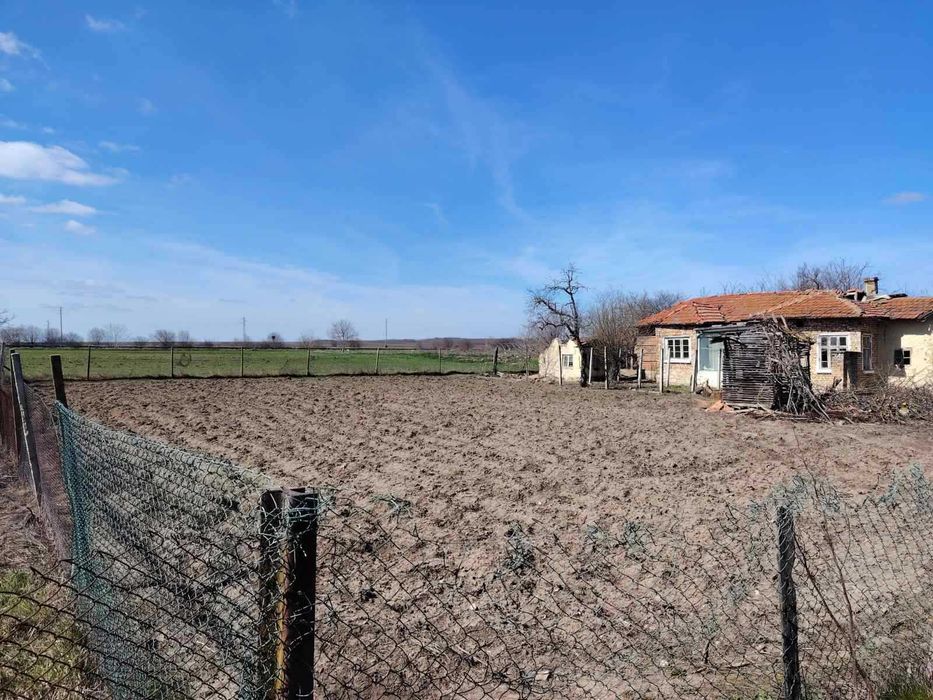 Продавам къща в село Житница, община Провадия, област Варна