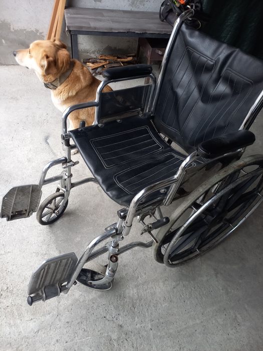Инвалидная коляска