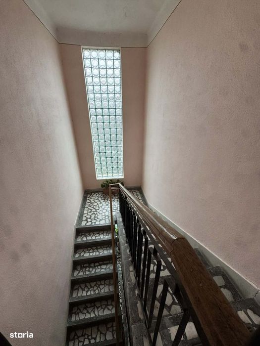 Apartament in asociatie 3 camere + garaj , zona Piata Mica