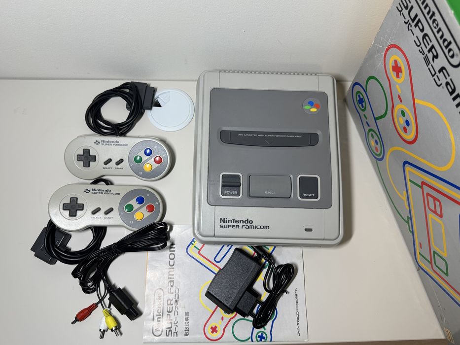 Consola Nintendo SNES - Super Famicom Full Box