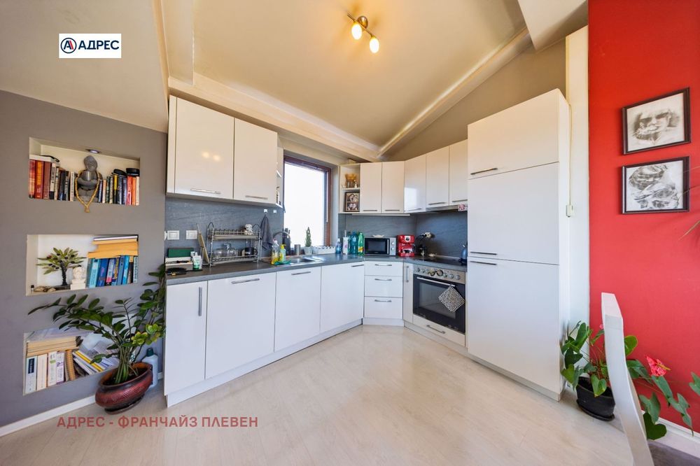 3-стаен в Плевен-Широк център площ 81 цена 120000