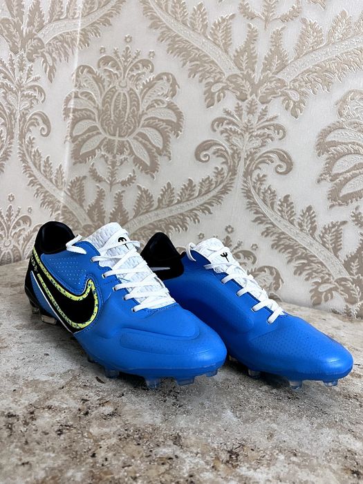 Бутсы  Nike tempo