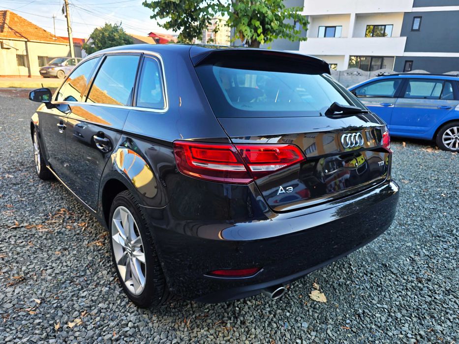 Audi A3 Sportback 1,6 TDI An 10.2016 ( model 2017 - facelift )