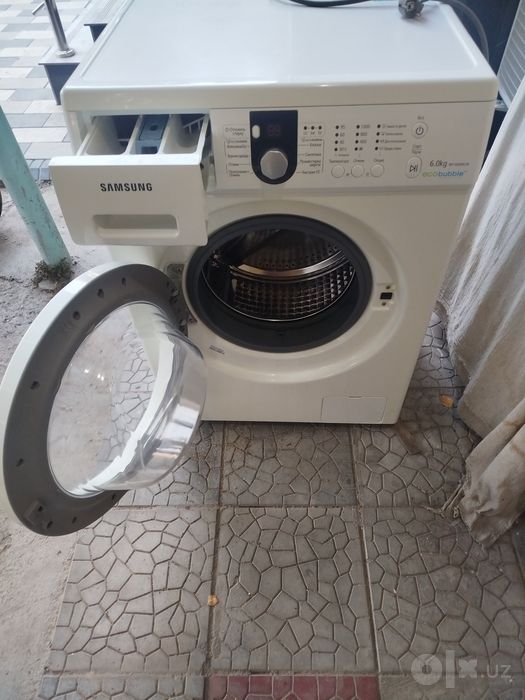 Срочно продам стиральную машину Самсунг
