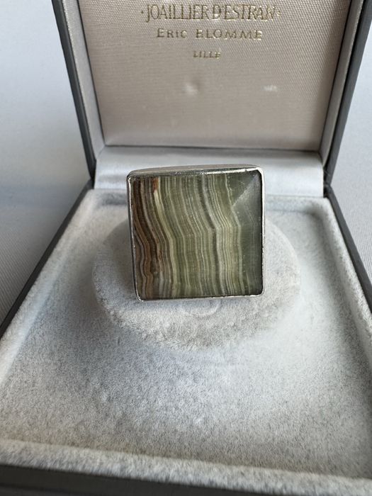 Inel din argint si agat