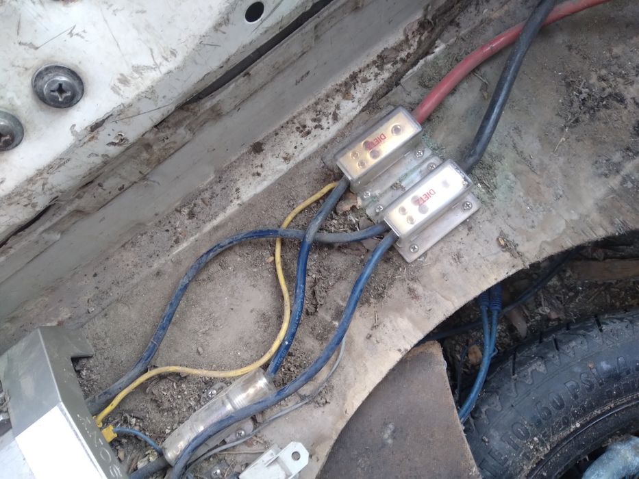 Усилвател за кола