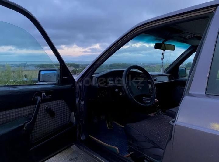 продам сторечка мерса 190