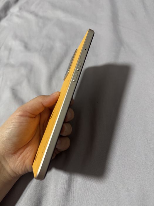 Oppo reno 7 оранжевый