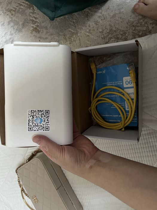 Плойка 2500 тг + усилитель роутер 2500 тг