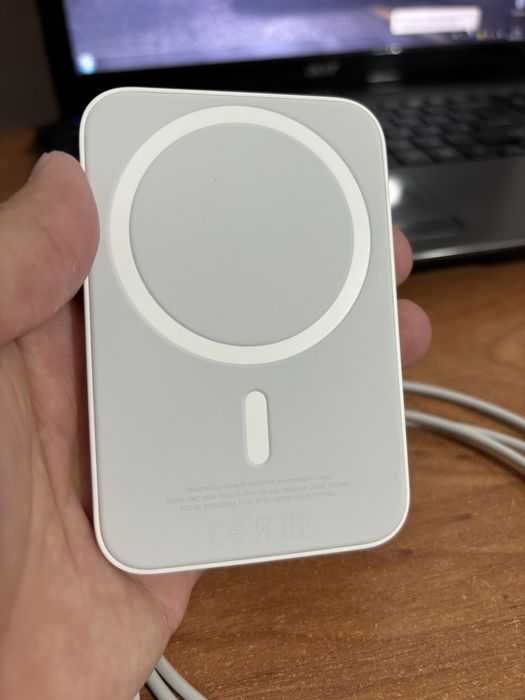 Power Bank (максейф)на айфон