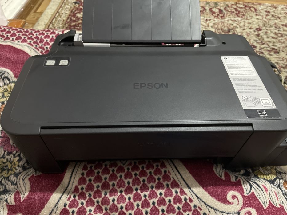 Продам цветной принтер EPSON
