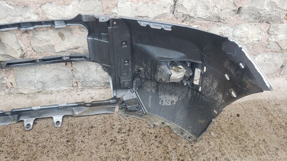 bronq/broni Toyota Hilux 2019-24g.