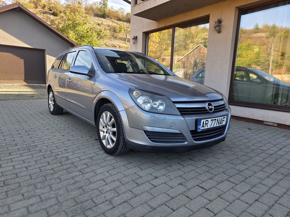 OPEL Astra 2005 — imagine 1