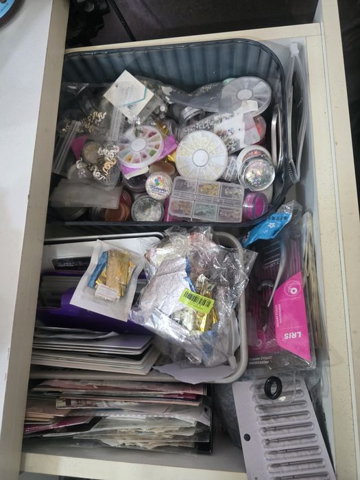 Продам все для маникюра