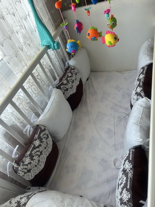 Детская кроватка